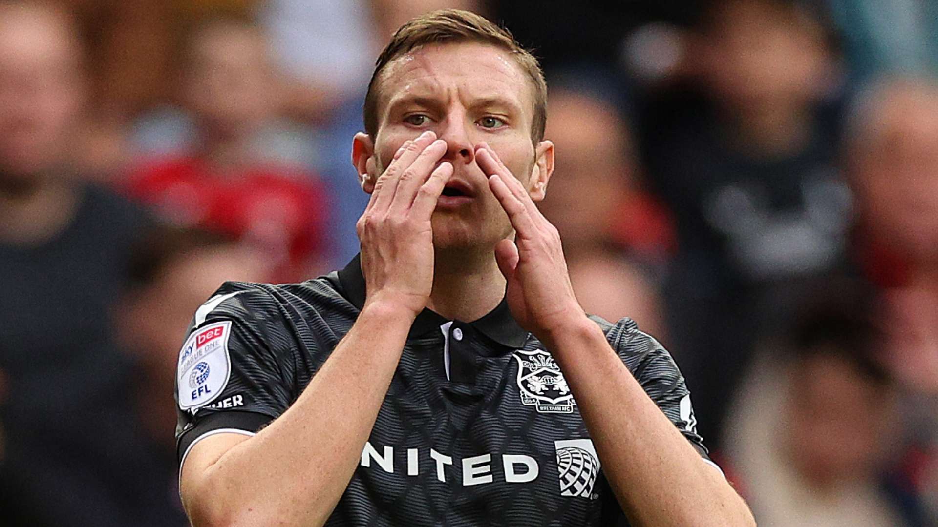 曾经效力于 曾经效力于